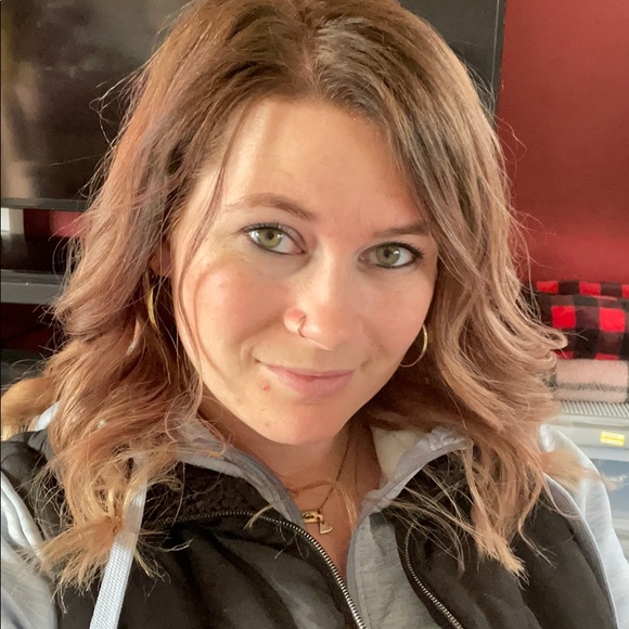 Meet your Posher, Shantel - Picture 1 of 1